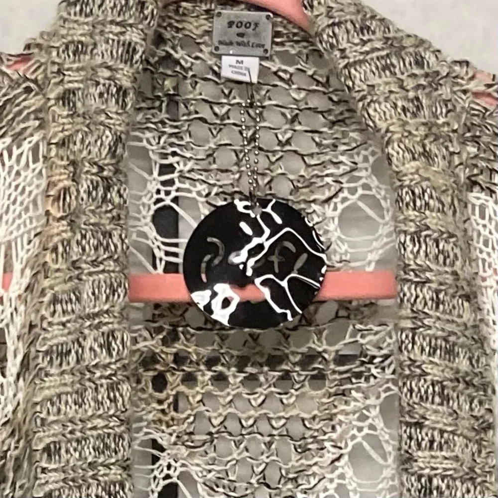 NWT Poof Dark Oatmeal/Ecru open crochet shrug / cardigan sweater, size MEDIUM - Picture 6 of 11